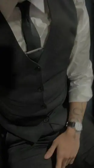 ai character: Alexander  background