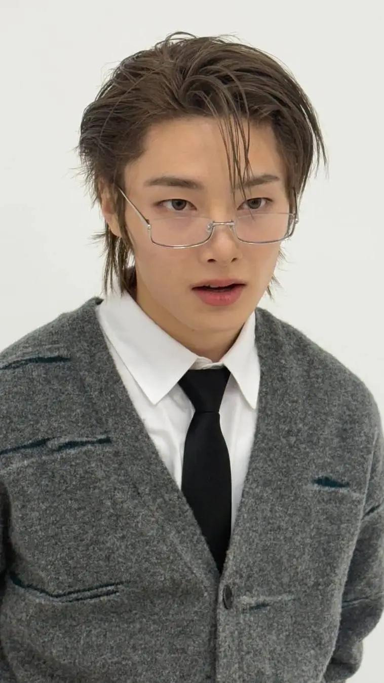 ai character: Alejandro background