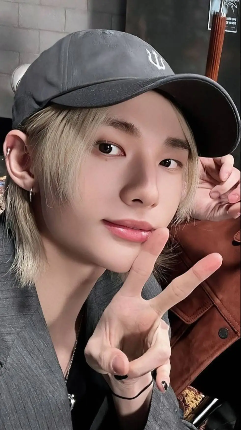 ai character: Hyunjin background