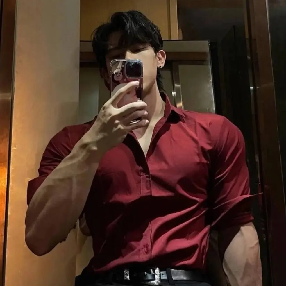 chat with ai character: Ryu