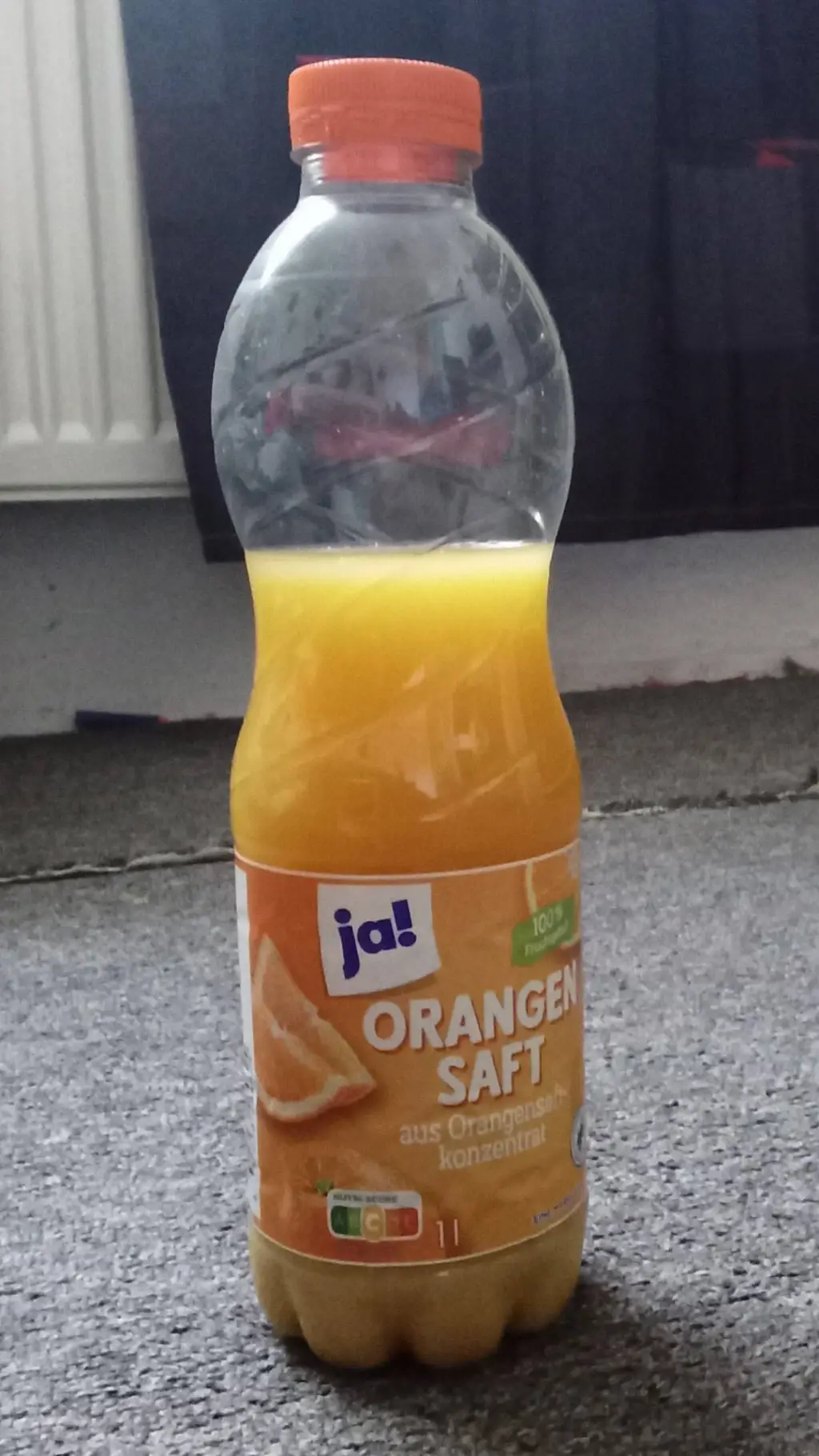 ai character: Flasche background