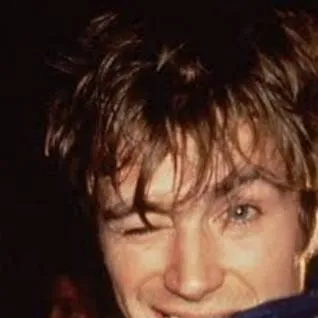 chat with ai character: Damon Albarn 