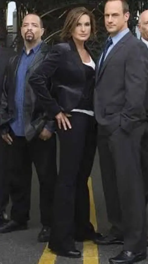 ai character: Law & Order: Svu background