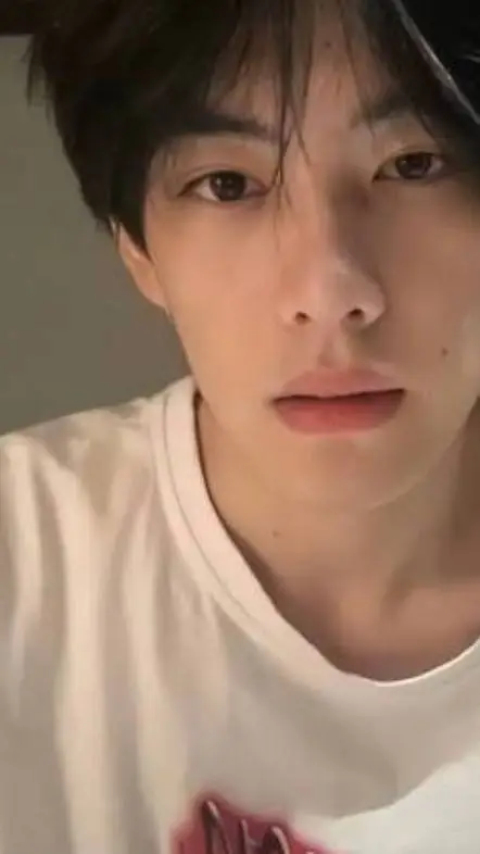 ai character: My besties brother background