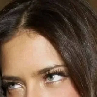 chat with ai character:  An idol's- idol