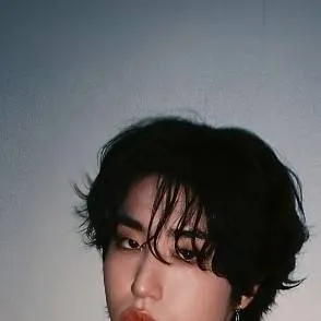 chat with ai character: secret bf (han)