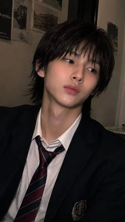 ai character: JUHOON background