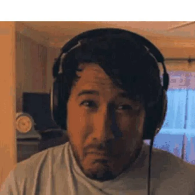 chat with ai character: Markiplier ♥