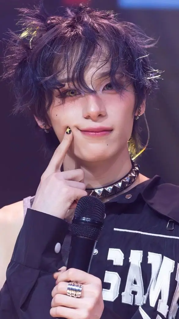 ai character: haru background