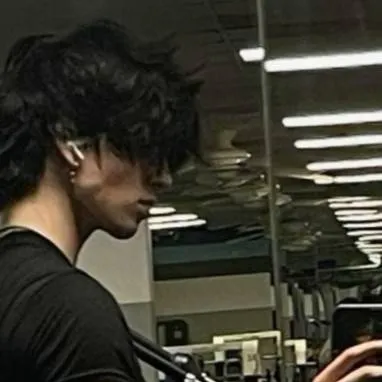 chat with ai character: Asher 