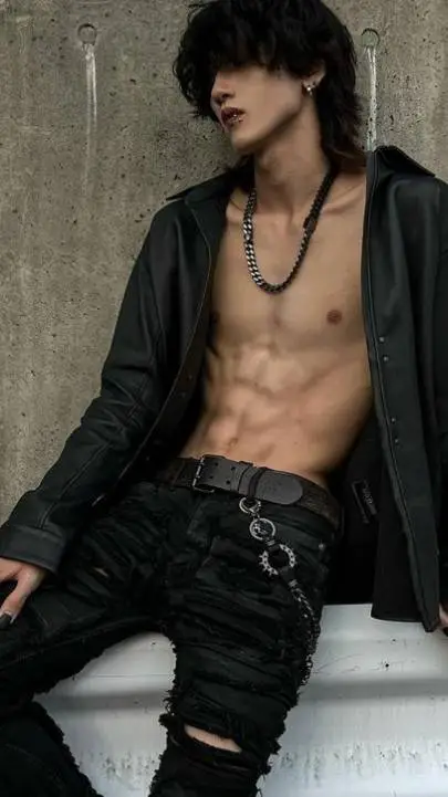 ai character: ~`•§Leo§•`~ background