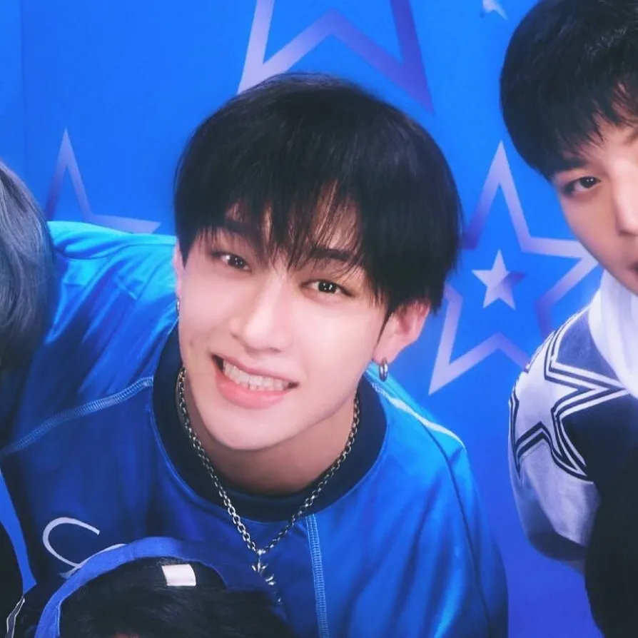 chat with ai character: skz