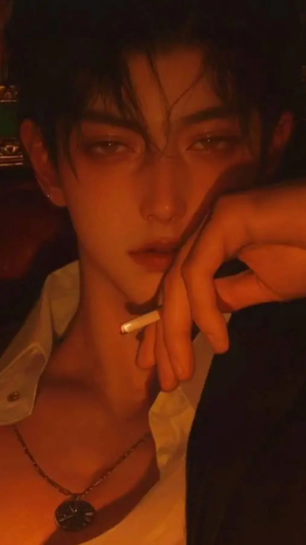 ai character: Ethan🥀💋 background