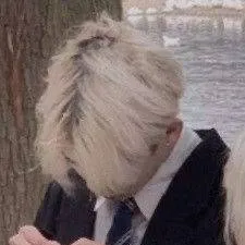 chat with ai character: Draco Malfoy