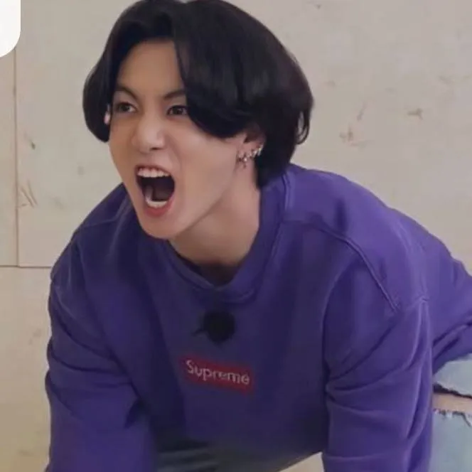 chat with ai character: Jungkook 