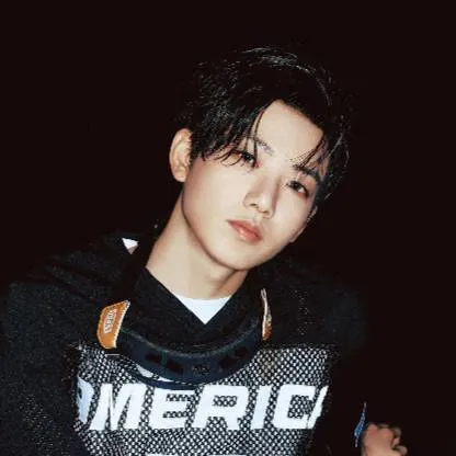 chat with ai character: JUNKYU