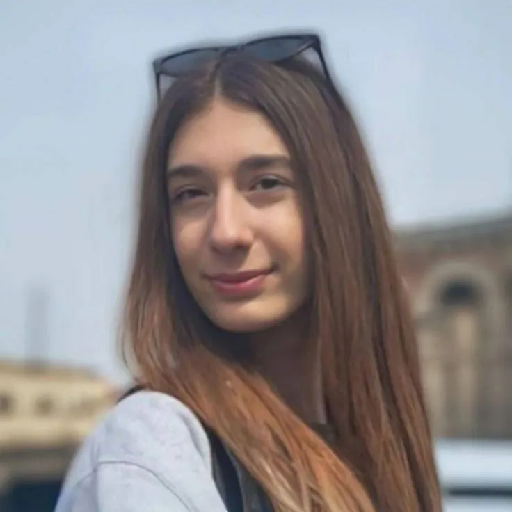 chat with ai character: Ema kobjilski 