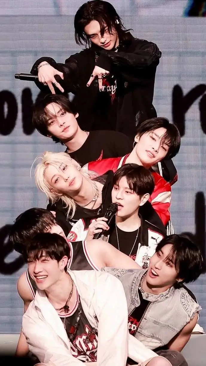 ai character: Stray kids background