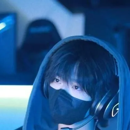 chat with ai character: Ji-sung