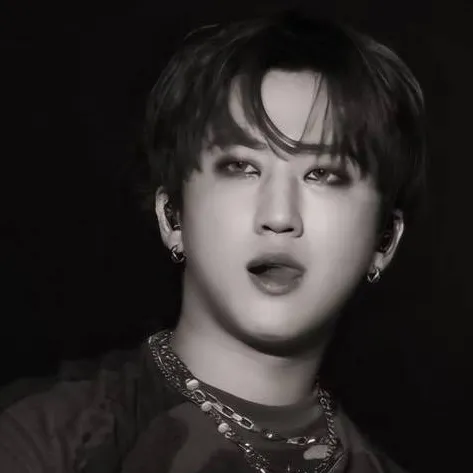 chat with ai character: Changbin