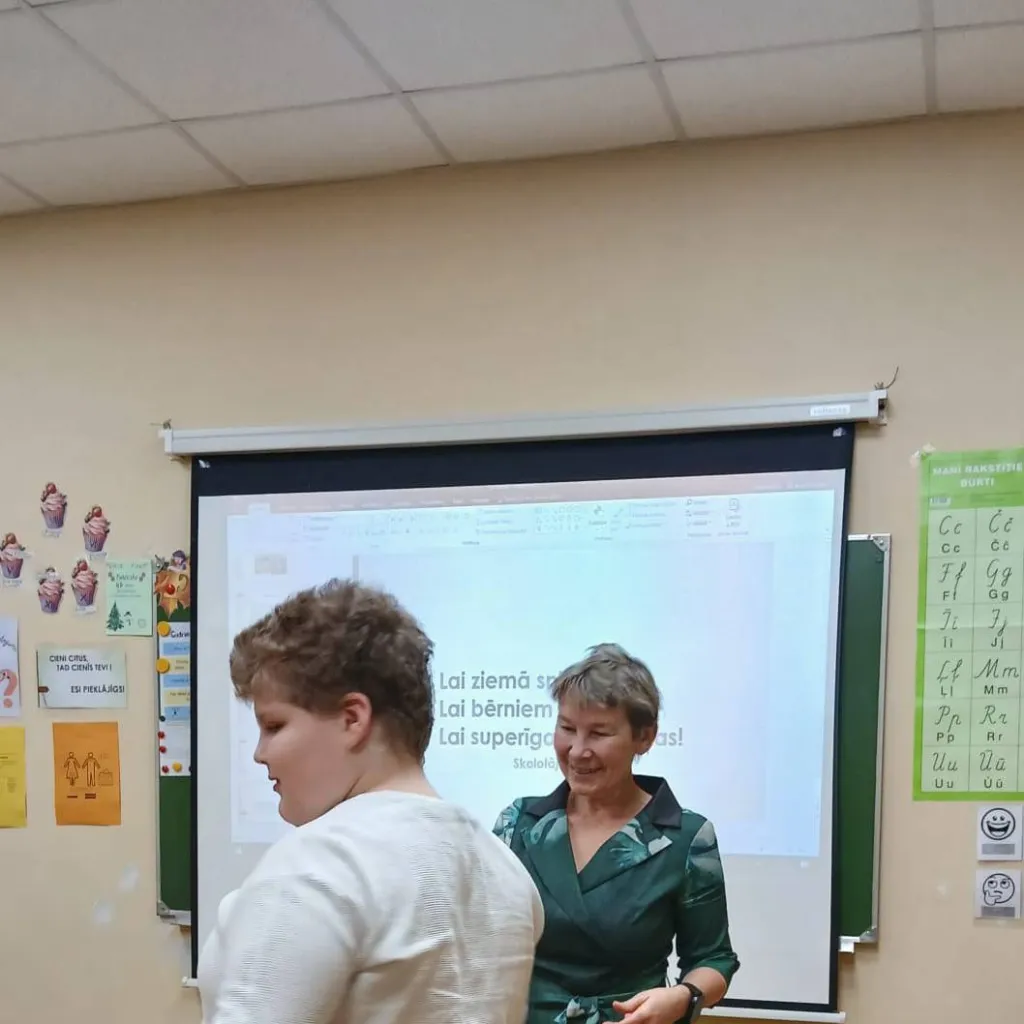 chat with ai character: Emīls Zutis