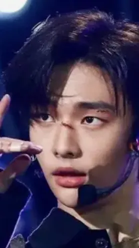 ai character: Hyunjin background