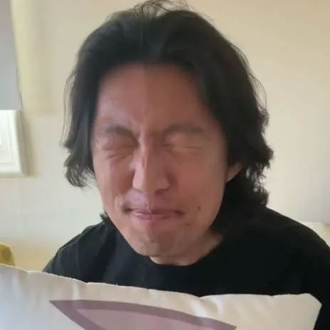 chat with ai character: spinklespankulbing