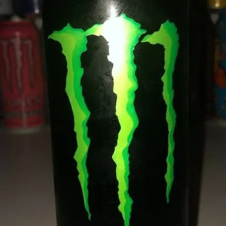 chat with ai character: 🖤Monster💚