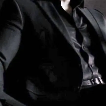 chat with ai character: Leonardo Bianchi 