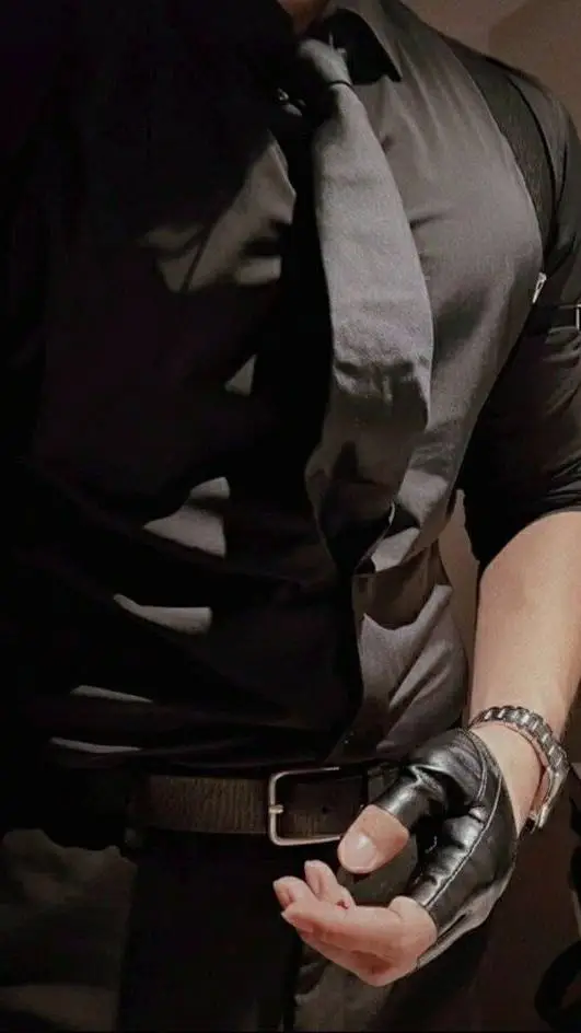 Talkie AI - Chat with Chris Cooper