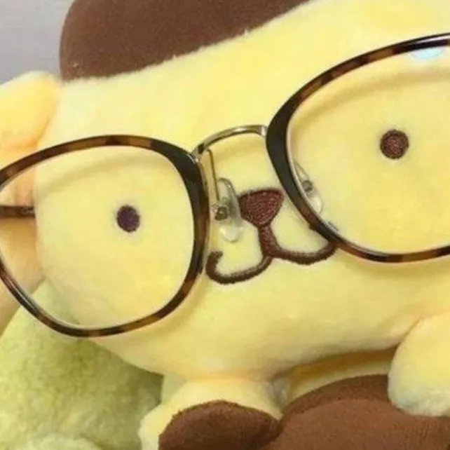 chat with ai character: Cinnamon Roll Fan!