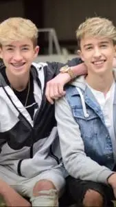 ai character: older brothers background