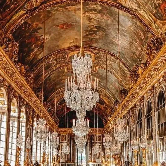 chat with ai character: Versailles