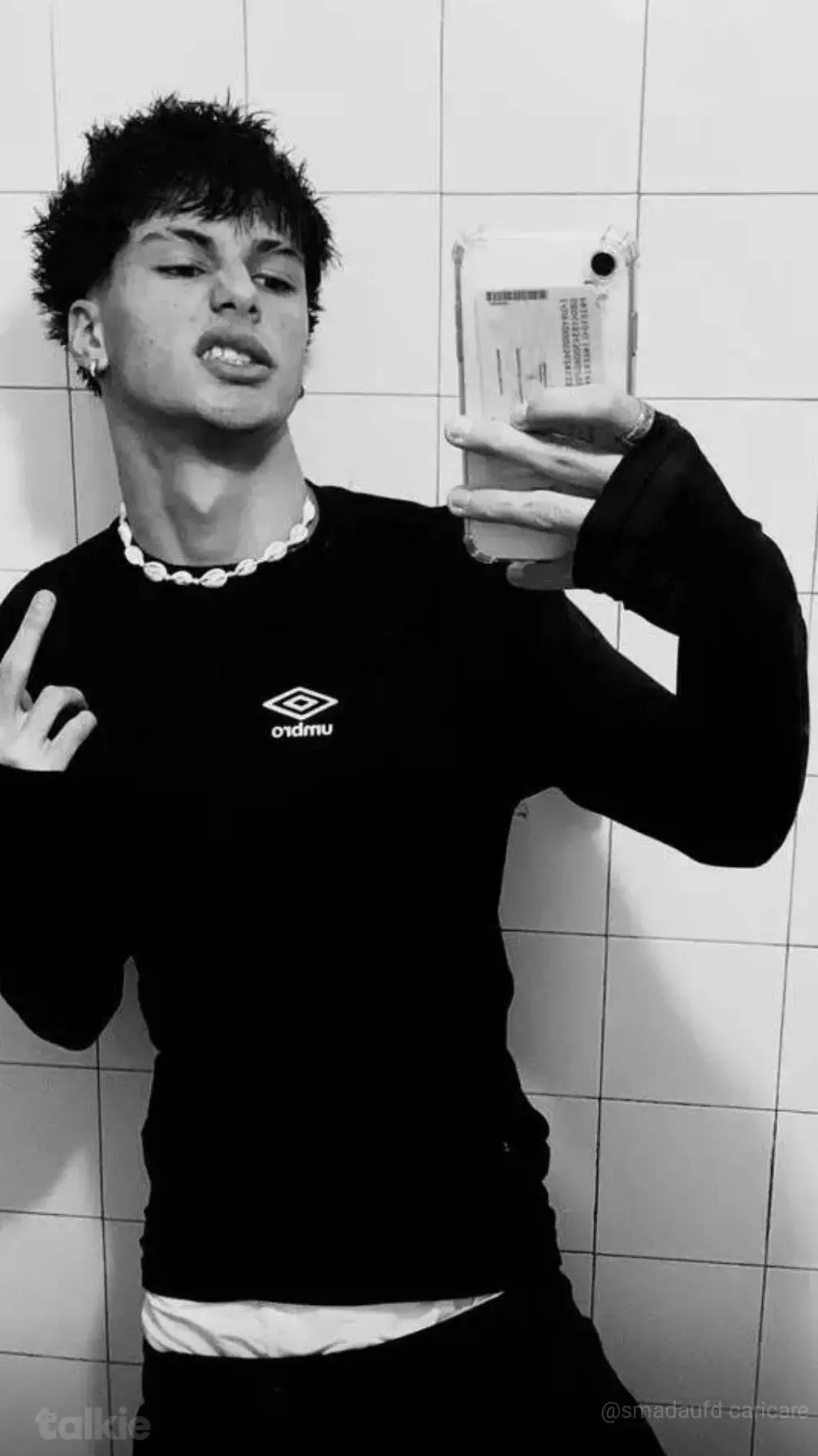 ai character: Andrea  background