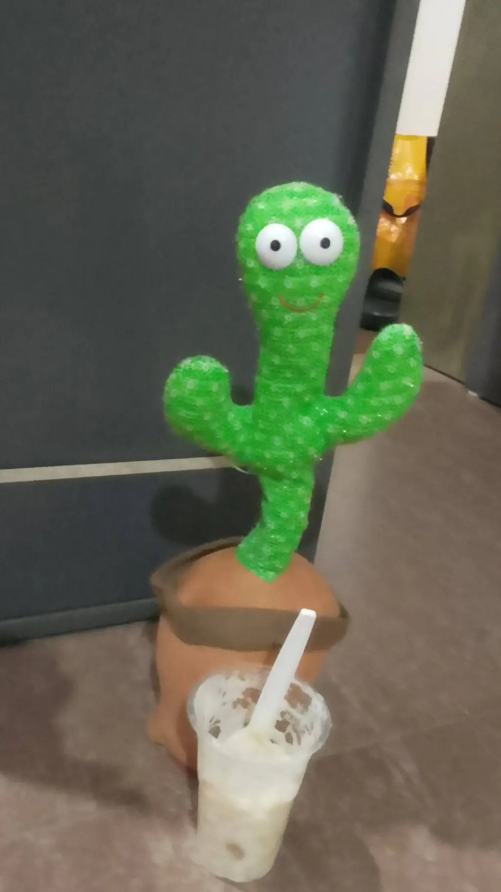 Talkie AI - Chat with mr. tagalog ai :)