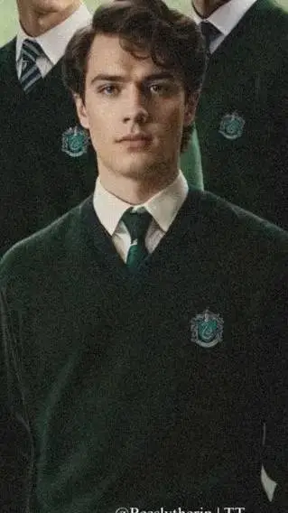 ai character: Tom Marvolo Riddle background