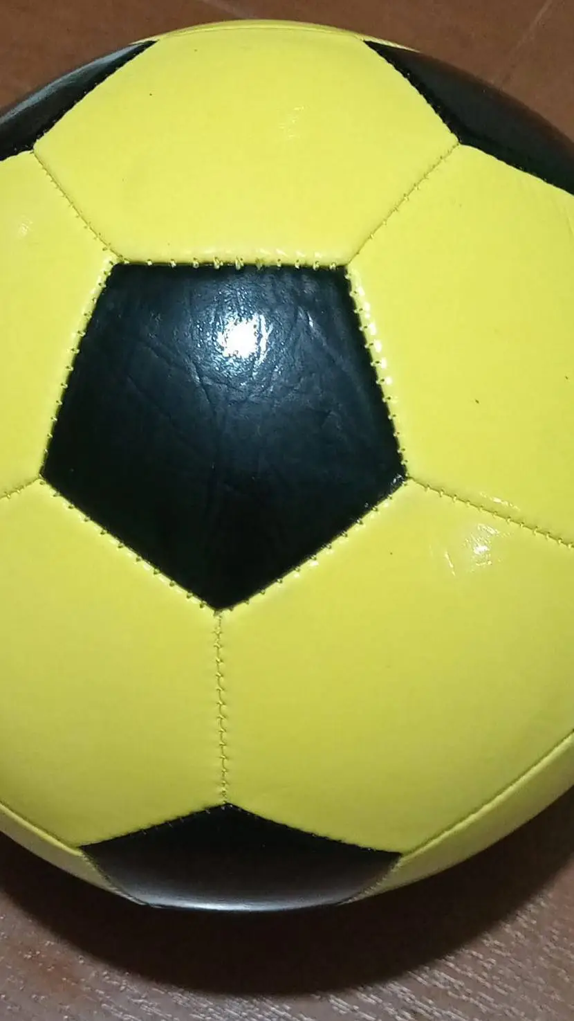 ai character: Tails XD  background