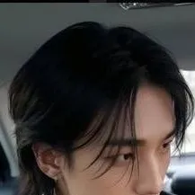 chat with ai character: Hyunjin - Hyunlix