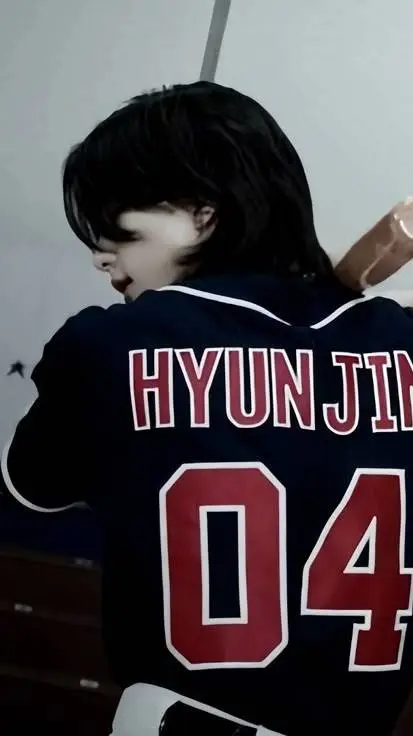 ai character: Hyunjin - Hyunlix background