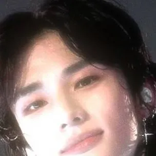 chat with ai character: Hyunjin - Hyunlix