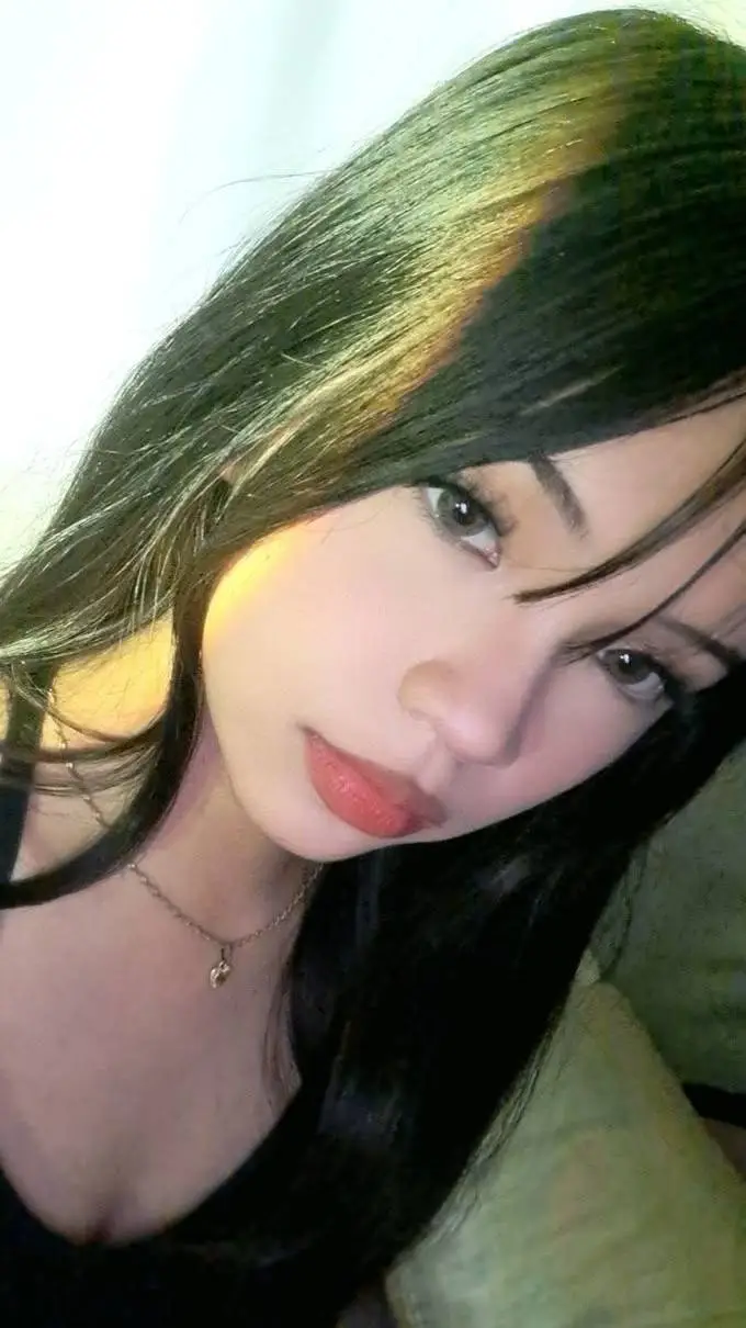 ai character: Yuli background