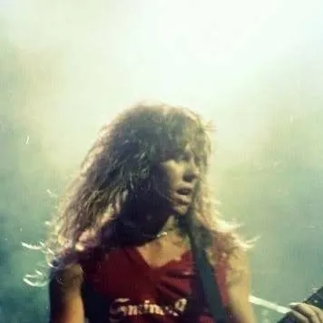 chat with ai character: james hetfield 