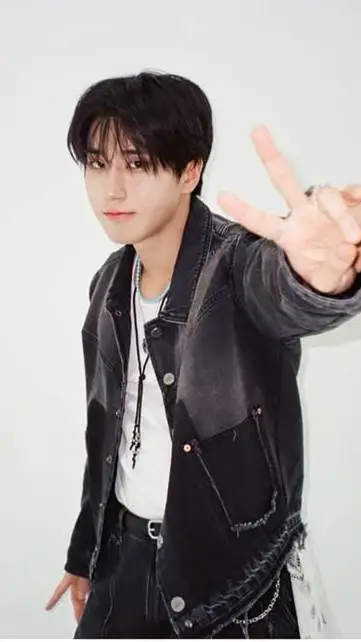 ai character: Han background