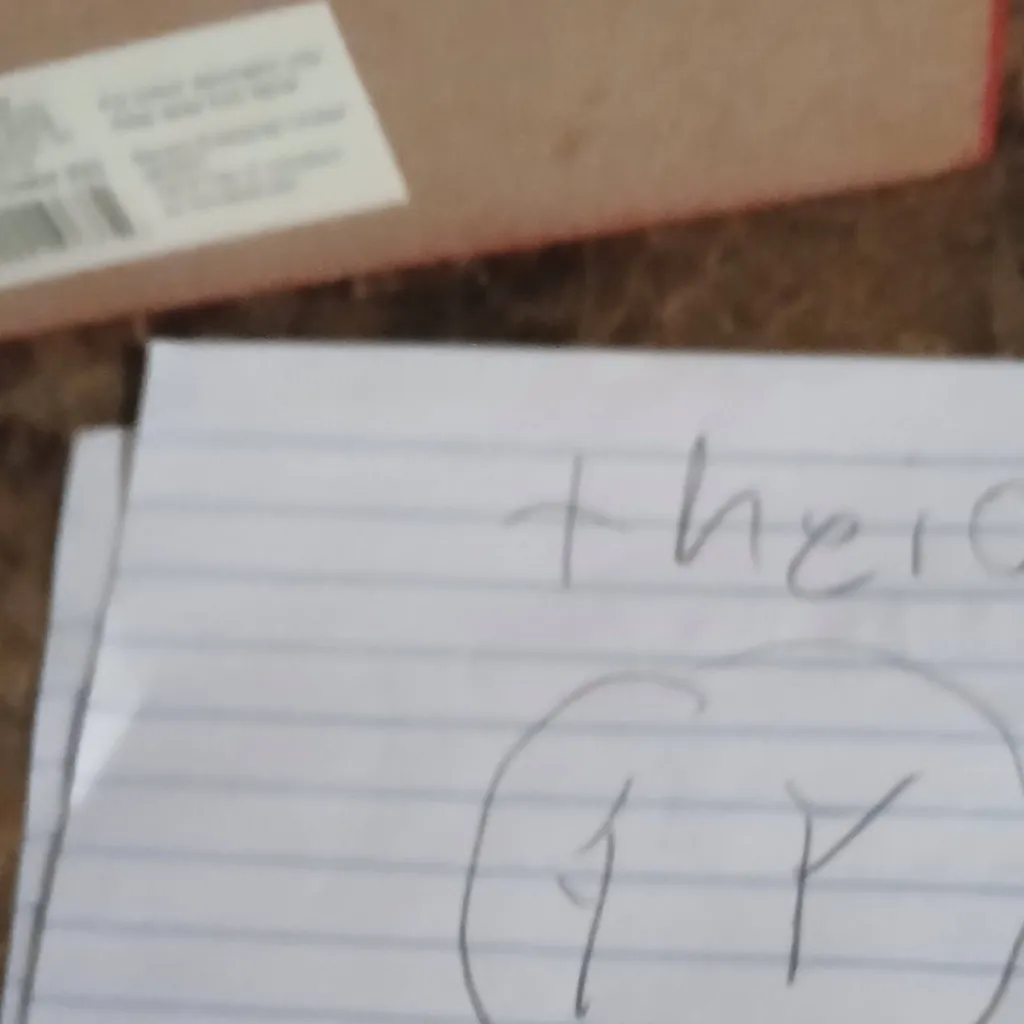 chat with ai character: theia the ghost