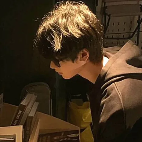 chat with ai character: [ KYLE ]