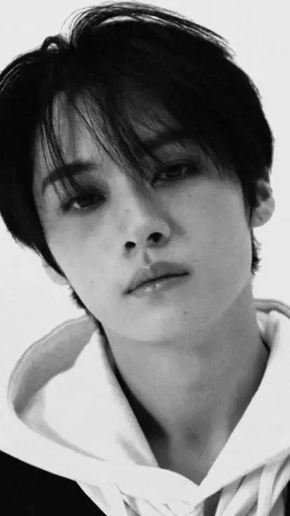 ai character: Lee know!  background