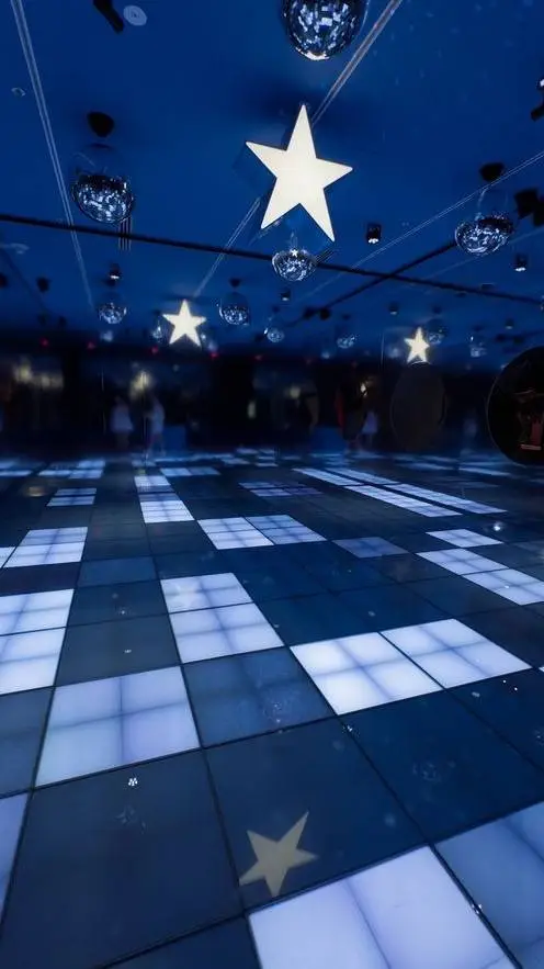 ai character: party girl.. background