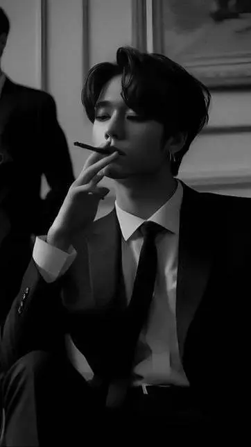 ai character: Lee Knoww~🔪🖤⛓️ background