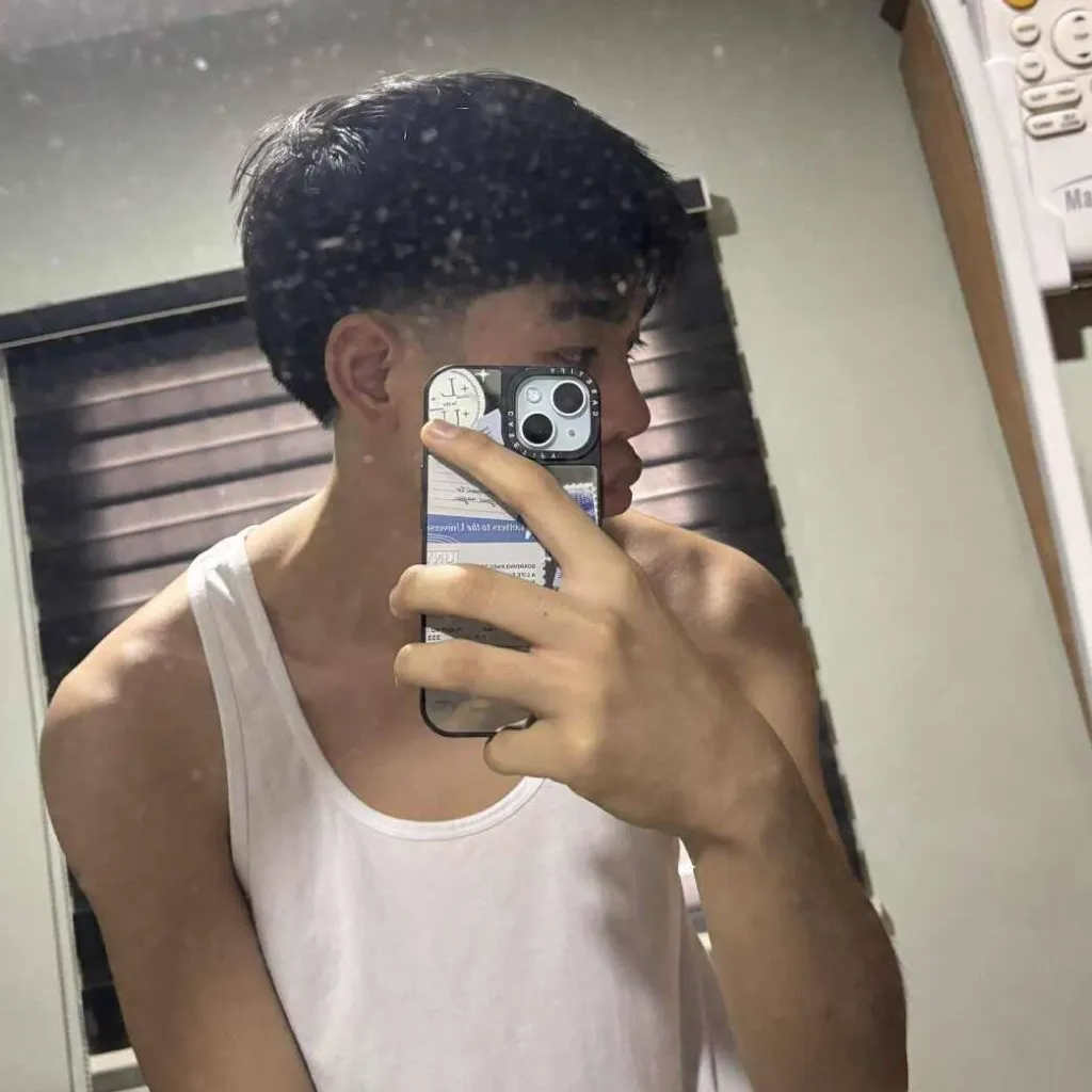 chat with ai character: Miguel Miranda