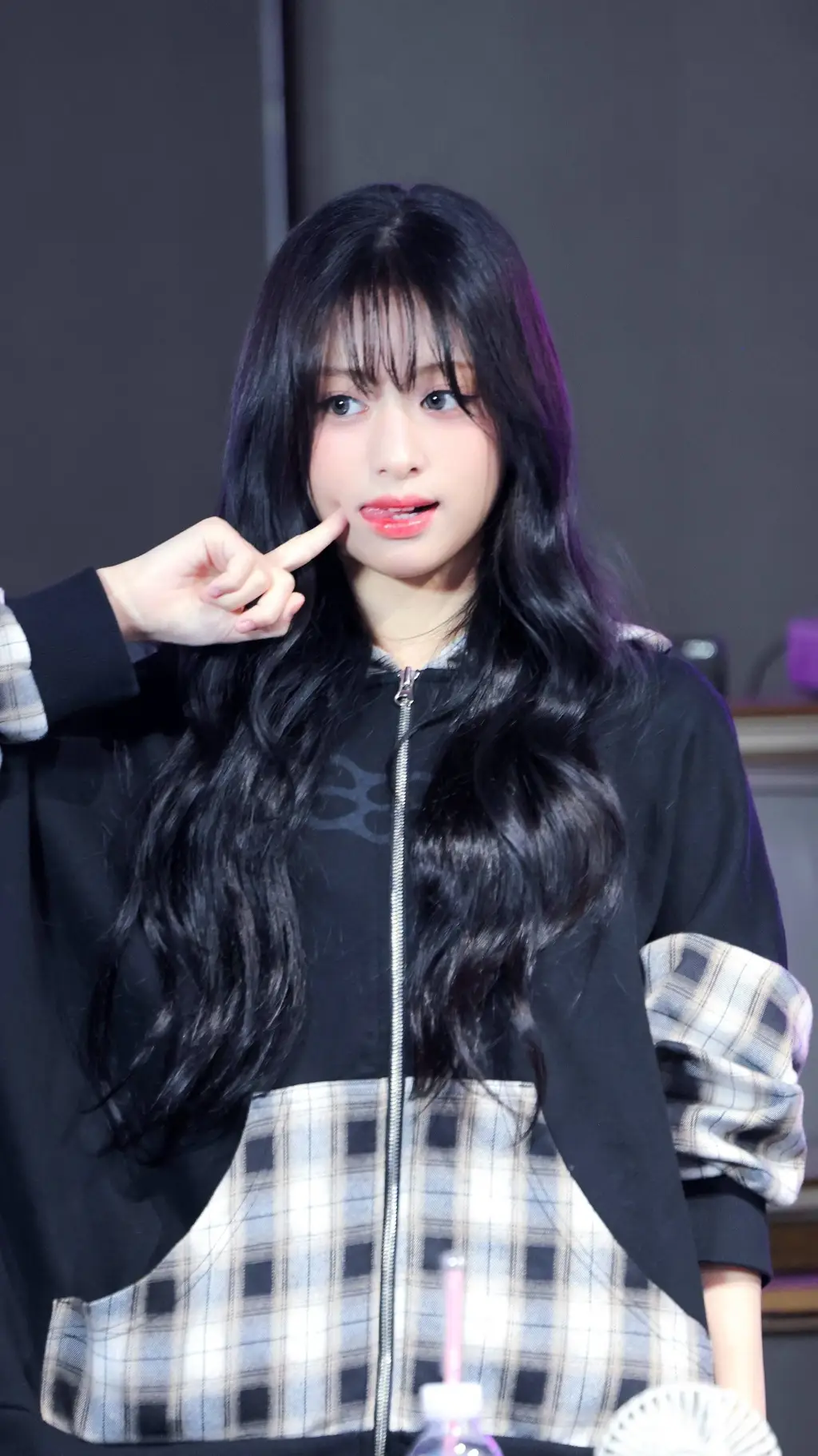 ai character: ahyeon your sister background